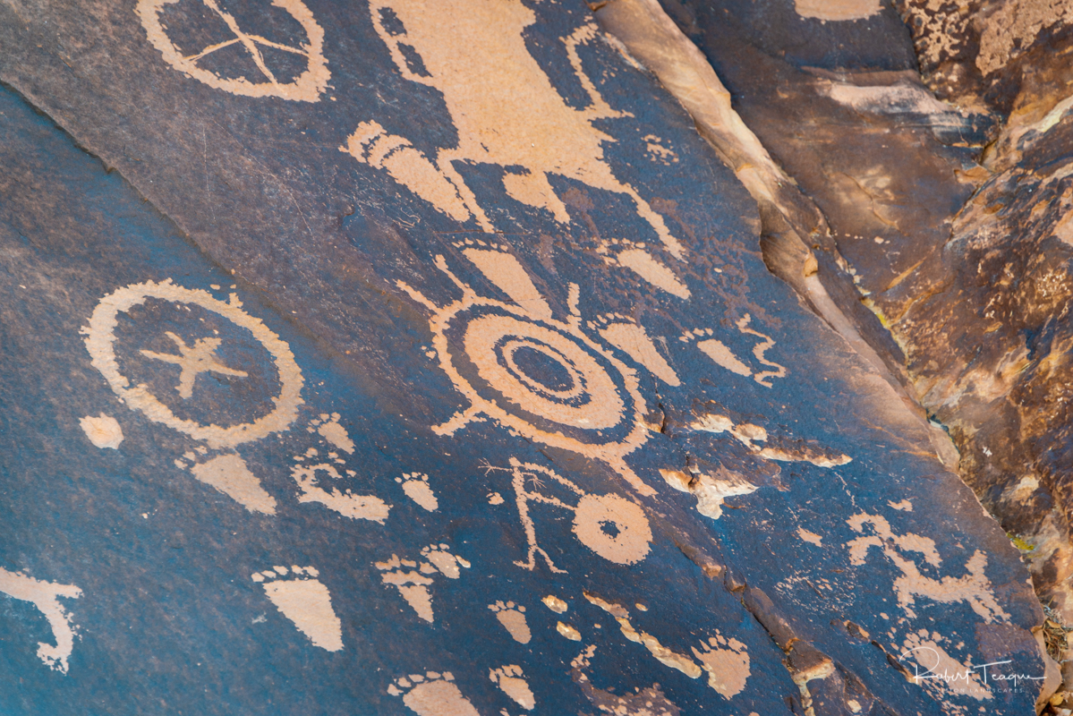 Petroglyphs at Newspaper Rock State Park